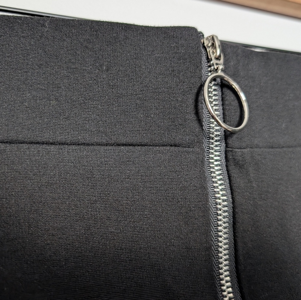 Revamped | Black Mini Skirt with Ring Zipper - Picture 3 of 6